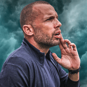Ajax-fans vragen massaal om ontslag van John Heitinga na zeperd tegen Inter