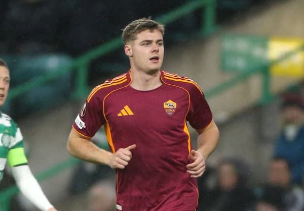 Evan Ferguson, Celtic v Roma, 2025/26