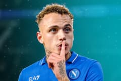 Nottingham Forest heeft met de komst van de kersverse trainer Vitor Pereira de jacht geopend op Noa Lang. De Portugese oefenmeester is pas net aangesteld op de City Ground, maar heeft de directie nu al laten weten dat de Nederlandse aanvaller de p...