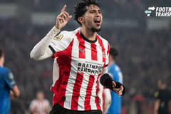 Ricardo Pepi 9 (PSV Eindhoven) jubelt über sein Tor zum 2:1, torjubel, treffer, tor, freude, goal, jubel, spass, freuen, jubeln, feiernd, applaudierend, Applaus, feiert, Emotion, PSV Eindhoven vs. AZ Alkmaar, Fussball, Eredivisie, 26. Spieltag, 07.0...