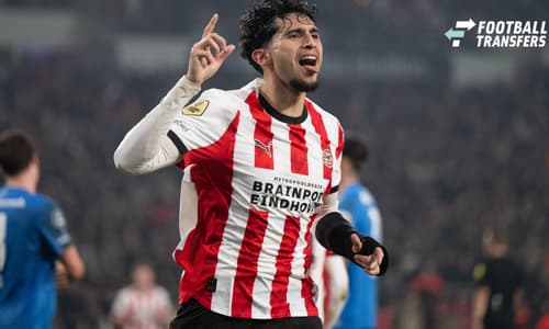 Ricardo Pepi 9 (PSV Eindhoven) jubelt über sein Tor zum 2:1, torjubel, treffer, tor, freude, goal, jubel, spass, freuen, jubeln, feiernd, applaudierend, Applaus, feiert, Emotion, PSV Eindhoven vs. AZ Alkmaar, Fussball, Eredivisie, 26. Spieltag, 07.0...