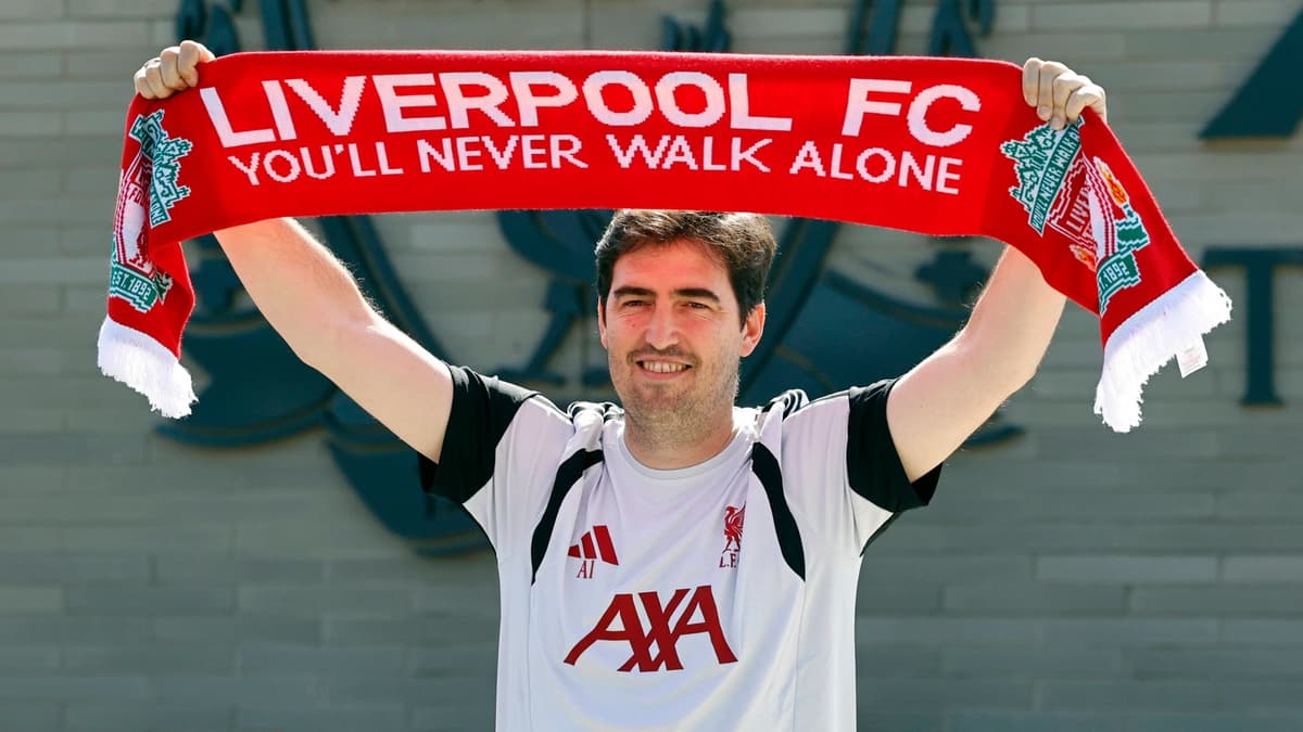 New Liverpool boss Iraola makes immediate transfer demand