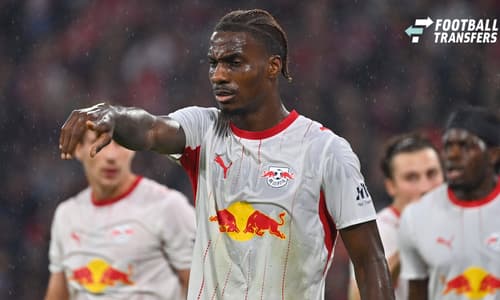 Ezechiel Banzuzi L, gestures, giving instructions, action, single frame, cropped close-up, half-length portrait, soccer, 1. Bundesliga, 2026–2027 season, Matchday 6, Matchday 06, FC Bayern Munich vs. RB Leipzig 6–1 on October 17, 2026, Allianz Arena