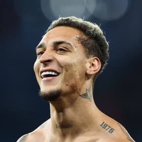 Bizarre Man Utd twist: Players want Antony to STAY
