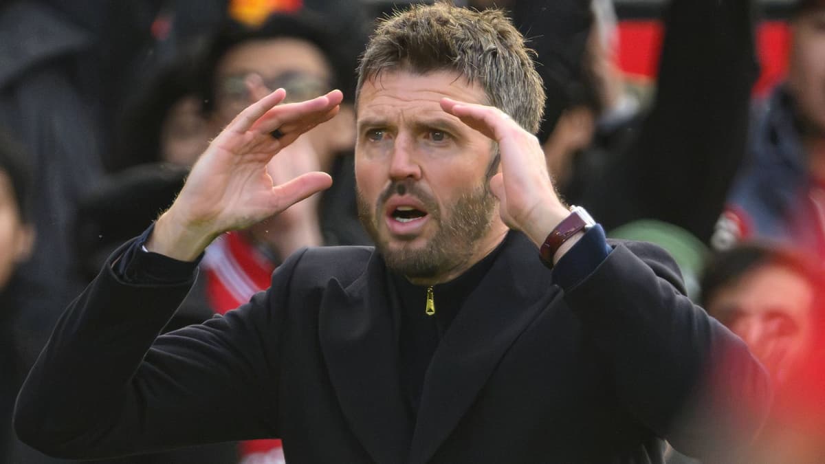 Carrick sacked in the morning? Why Man Utd announcement delayed
