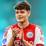 De komst van James McConnell naar Ajax is uitgelopen op een deceptie. De middenvelder wordt gehuurd van Liverpool, maar al gauw werd duidelijk dat de Engelsman niet de speler is die Ajax verder gaat brengen. Een vroegtijdige terugkeer dreigt nu vo...