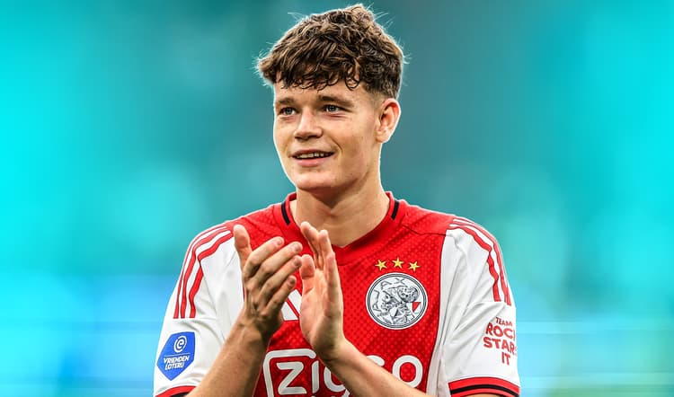 James McConnell mag vertrekken bij Ajax.