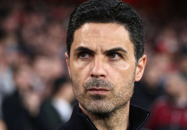 Mikel Arteta reacts during Arsenal's Champions League quarter-final with Sporting CP, 2025/26