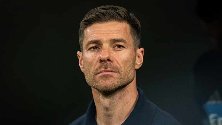 Xabi Alonso, Chelsea manager