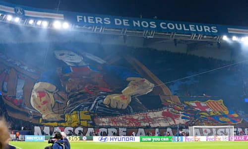 PSG chainsaw tifo, Barcelona