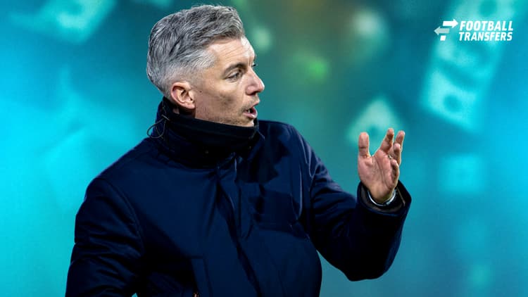 Willem Weijs stond slechts een half jaar aan het roer bij Jong Ajax. Weijs volgde Frank Peereboom op, die aansloot bij de technische staf van John Heitinga bij Ajax 1.