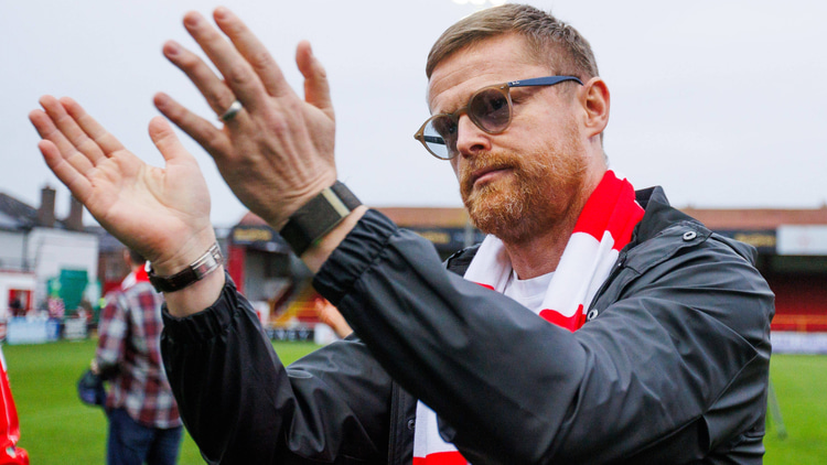 Damien Duff celebrates winning the League of Ireland title with Shelbourne