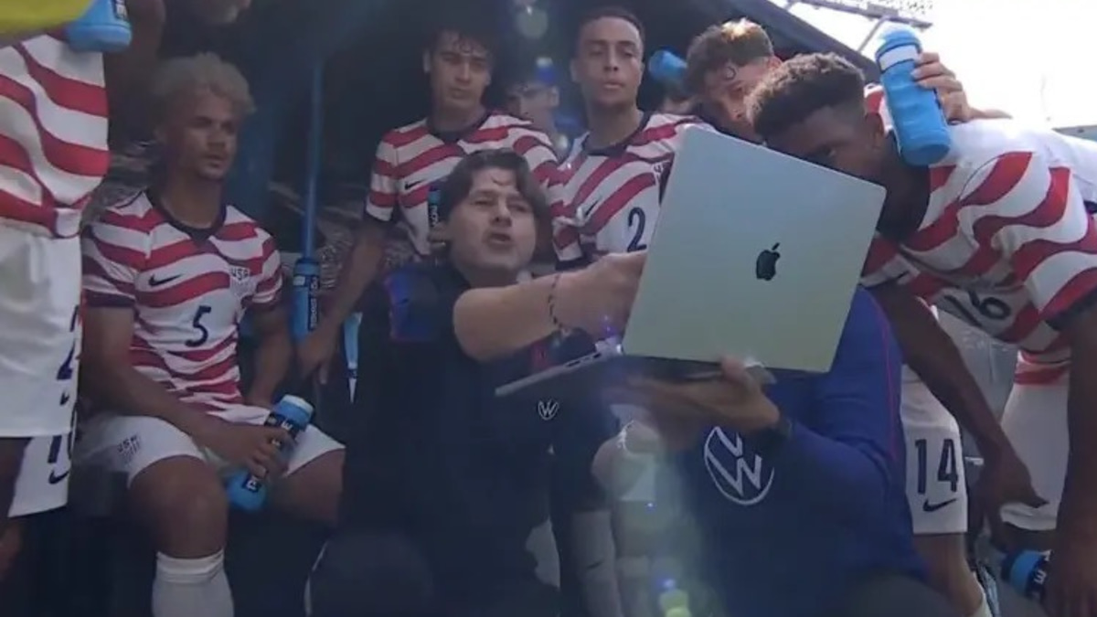USMNT water break, Mauricio Pochettino