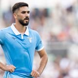 Josip Sutalo hoopte zijn carrière nieuw leven in te blazen bij Lazio, dat hem dit seizoen huurt van Ajax. Waar hij bij de Amsterdamse club verguisd werd en moest vertrekken, heeft hij trainer Gennaro Gattuso bij Lazio voorzichtig weten te overt...
