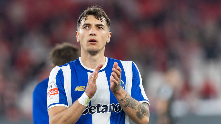 Jakub Kiwior has joined Porto on a permanent deal