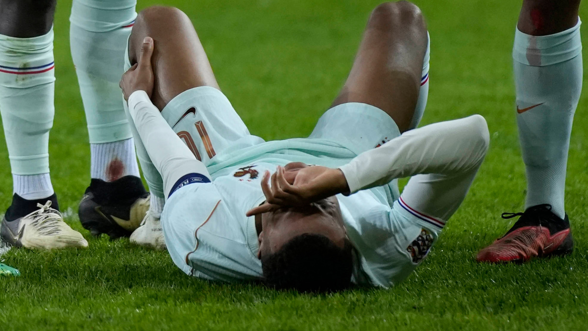 Kylian Mbappe injury, France