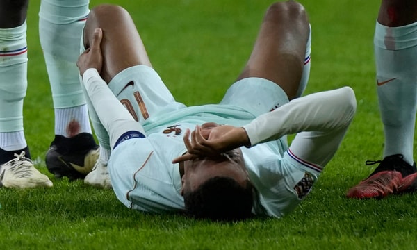 Kylian Mbappe injury, France