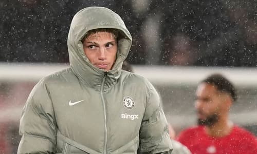 Chelsea's Alejandro Garnacho returned to Manchester United in Premier League action, 21 September 2025