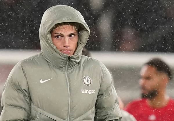 Chelsea's Alejandro Garnacho returned to Manchester United in Premier League action, 21 September 2025