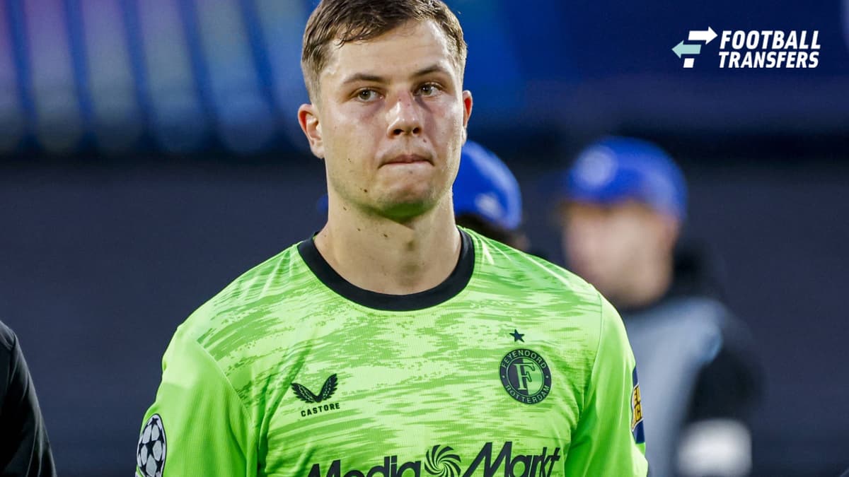 ROTTERDAM - Feyenoord goalkeeper Tjark Ernst prior to the UEFA Champions League match between Feyenoord and Como 1907 at Stadion Feijenoord on October 14, 2026 in Rotterdam, the Netherlands. WART BRINKERHOF ANP UEFA Champions League 2026 27 xVIxANPx...
