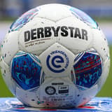 Eredivisie, bal