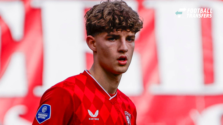 Ruud Nijstad in actie namens FC Twente tijdens het seizoen 2025/26.