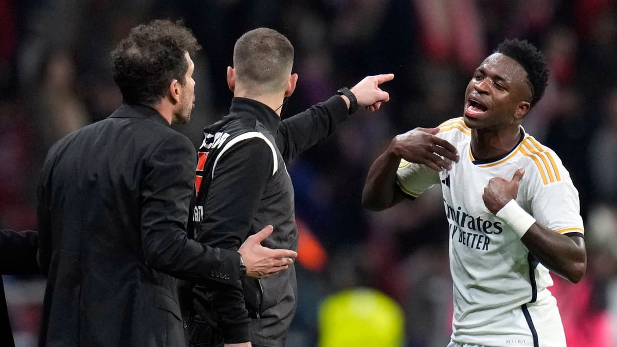 Atletico Madrid coach Diego Simeone clashes with Real Madrid's Vinicius Junior in the Spanish Super Cup, 2026