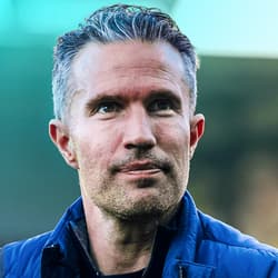 Robin van Persie heeft zich tegenover Engelse media, zoals The Guardian, uitgelaten over zijn toekomst als trainer en zijn tijd in de Engelse Premier League. De oud-spits, die sinds februari aan het roer staat bij Feyenoord, benadrukt dat hij zich...