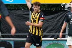 Tweede Divisie: Rijnsburgse Boys v Jong Sparta Rotterdam Rijnsburg - Jeffrey Buitenweg of Rijnsburgse Boys, Timo Borrie of Sparta Rotterdam, Goalkeeper Duncan Lindhout of Sparta Rotterdam during the second competition round of the 2026 2027 Tweede D...