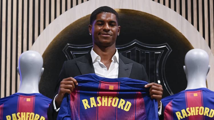 Marcus Rashford at his Barcelona presentation