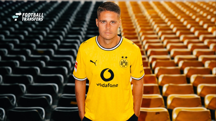 Joey Veerman tekende tot medio 2031 bij Borussia Dortmund.