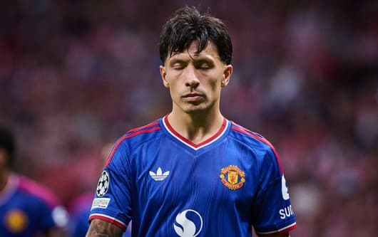 Lisandro Martinez, Man Utd, 2026/27