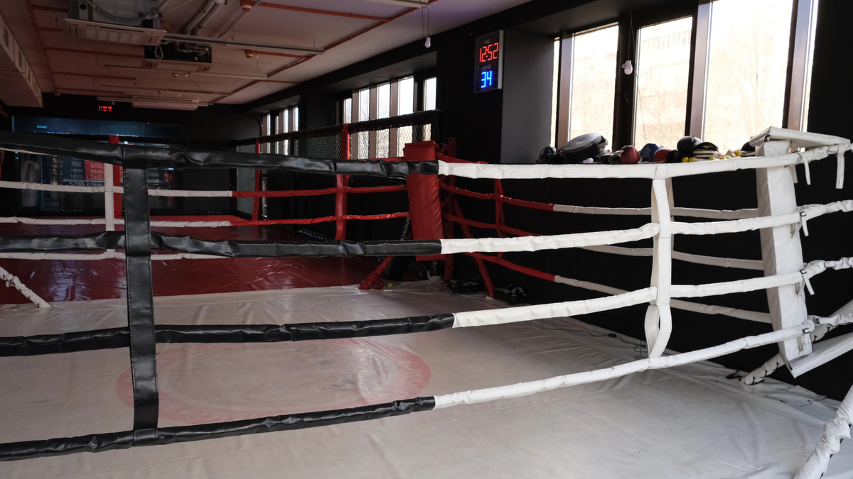Boxing ring