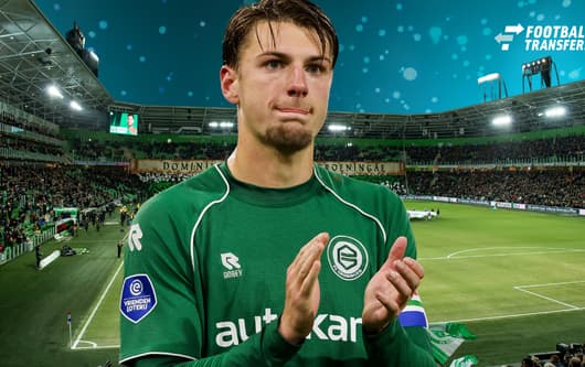 Stije Resink applaudisseert na een wedstrijd van FC Groningen in de Euroborg