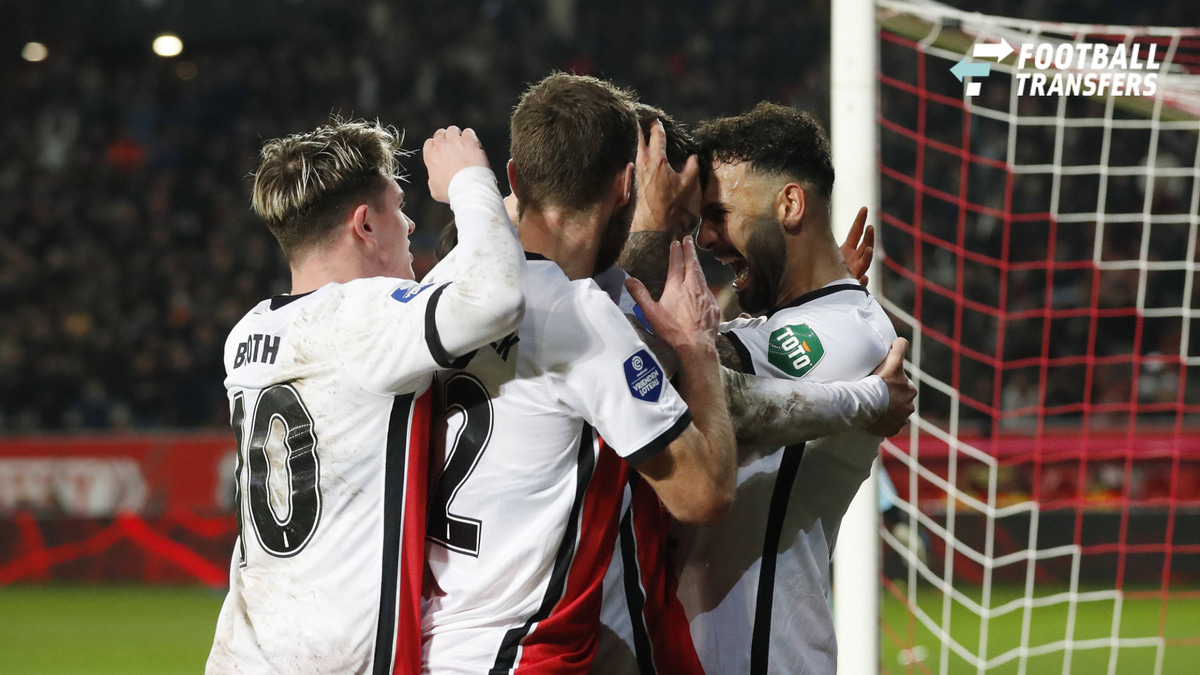 UTRECHT lr Taylor Booth of FC Utrecht, Sander van der Streek of FC Utrecht, Anastasios Douvikas of FC Utrecht, Sean Kliber of FC Utrecht celebrate the 1 0 during the Dutch Eredivisie match between FC Utrecht and sc Heerenveen at stadium Galgenwaard ...