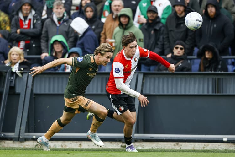 Niklas Vesterlund in actie tegen Feyenoord