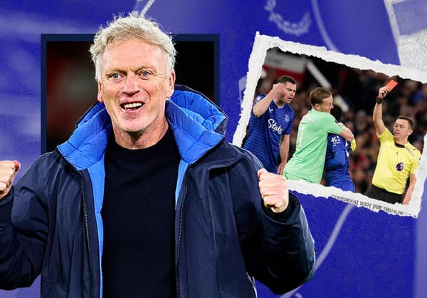 David Moyes reacts to Idrissa Gueye's red card against Manchester United