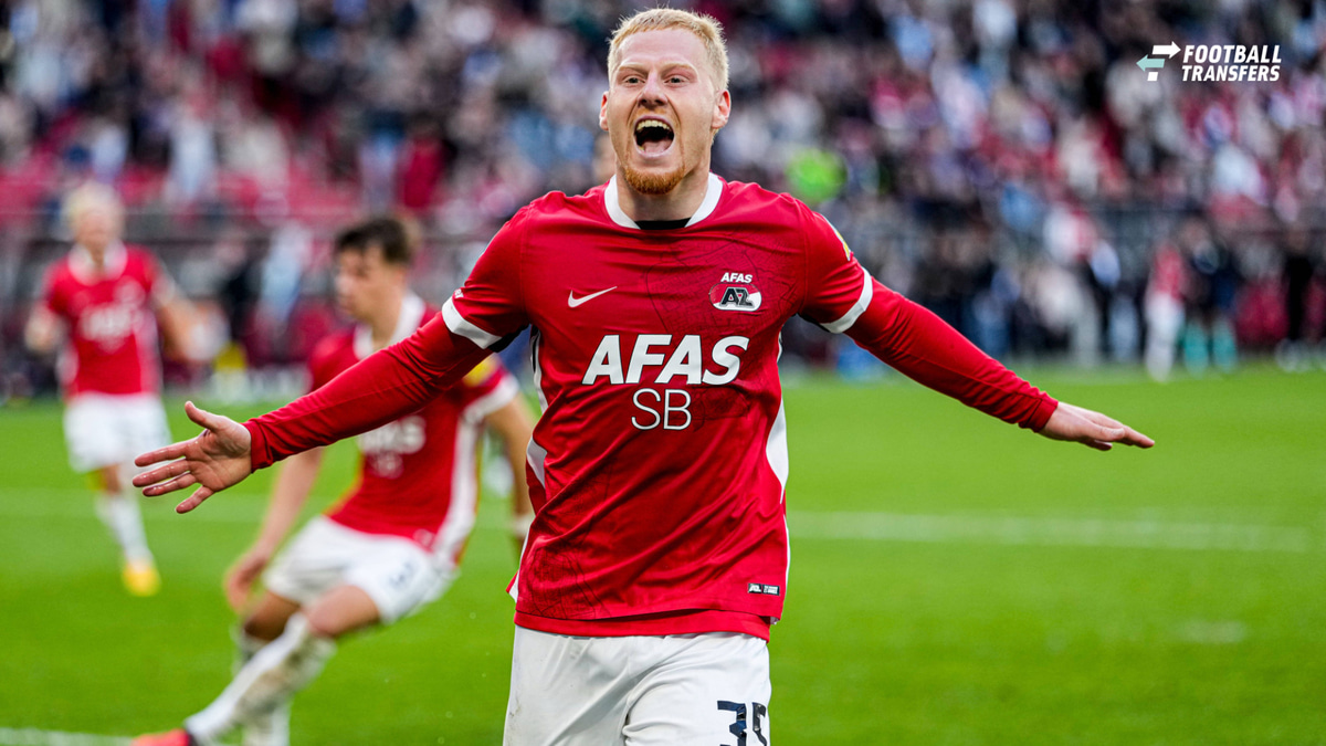 2025-09-21 AZ Alkmaar v Feyenoord - Dutch Eredivisie ALKMAAR, NETHERLANDS - SEPTEMBER 21: Mexx Meerdink of AZ Alkmaar celebrates the last minute equalizer during the Dutch Eredivisie match between AZ Alkmaar and Feyenoord at AFAS Stadion on Septembe...