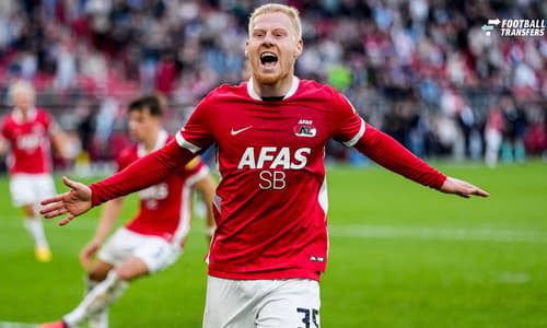 2025-09-21 AZ Alkmaar v Feyenoord - Dutch Eredivisie ALKMAAR, NETHERLANDS - SEPTEMBER 21: Mexx Meerdink of AZ Alkmaar celebrates the last minute equalizer during the Dutch Eredivisie match between AZ Alkmaar and Feyenoord at AFAS Stadion on Septembe...