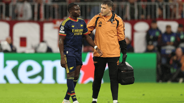 Bukayo Saka went off injured against Bayern Munich this week.