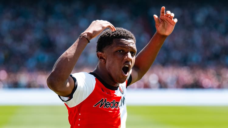 Givairo Read brak vorig seizoen door bij Feyenoord, waar hij dit seizoen ook weer eerste keuze is.