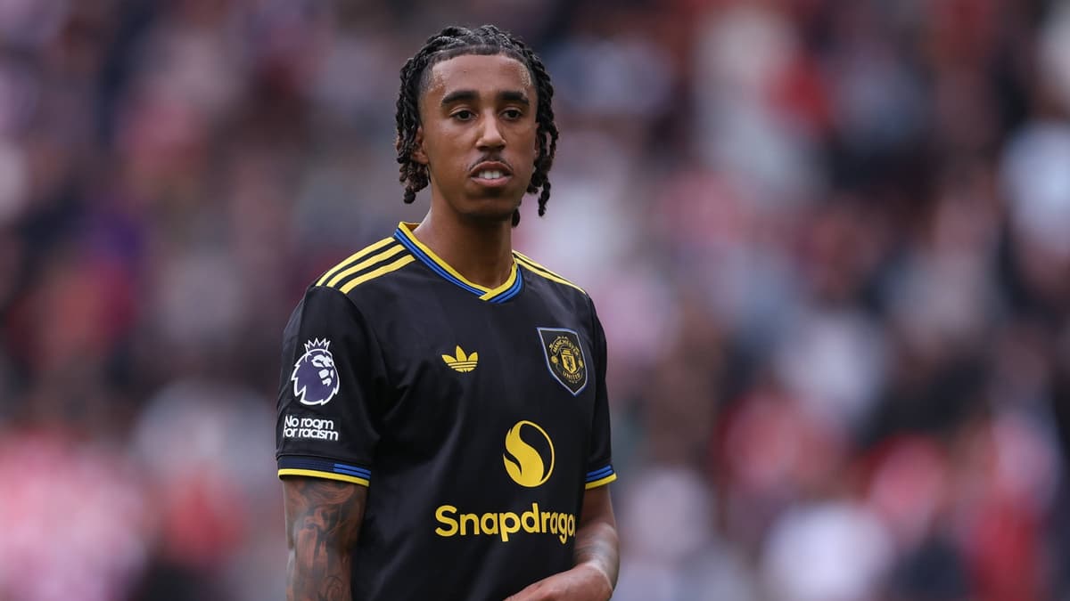 Leny Yoro, Man Utd, 2025/26