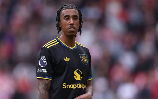 Leny Yoro, Man Utd, 2025/26