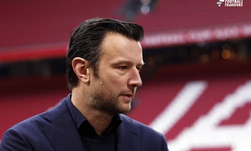 Ajax heeft vrijdag de officiële jaarcijfers over het seizoen 2025/2026 naar buiten gebracht en kan een nettowinst van 2,0 miljoen euro noteren. Daarmee weet de club uit Amsterdam een flinke ommekeer te realiseren ten opzichte van het seizoen 20...