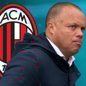 Scouts van AC Milan tijdens interland op tribune voor PSV-aanvaller