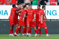 Almere City is voortvarend begonnen aan het seizoen 2026/27 in de Keuken Kampioen Divisie. Dit is mede te danken aan het kwartet in de voorste linie van de club uit Flevoland. Ferdy Druijff, Marley Dors, Ernest Poku en Olivier de Nijs blinken u...