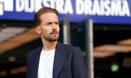 Feyenoord kende een uiterst bewogen transferzomer waarin er wisselingen plaatsvonden in de clubleiding, de technische staf en de spelersgroep. Zo werd Dévy Rigaux aangesteld als technisch directeur met als doel om de selectie van de Rotterdamse...