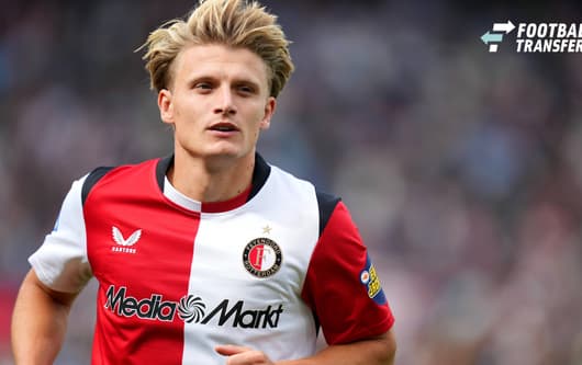 Eredivisie: Feyenoord Rotterdam v ADO Den Haag Rotterdam - Sem Steijn of Feyenoord Rotterdam warms up on the sidelines during the fourth competition round of the 2026 2027 Eredivisie season. The match is set between Feyenoord Rotterdam and ADO Den H...