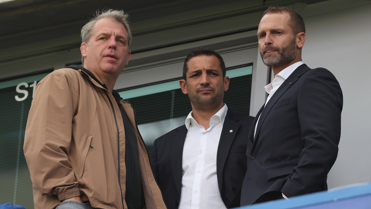Laurence Stewart (center) with Paul Winstanley and former Chelsea co-owner Todd Boehly.