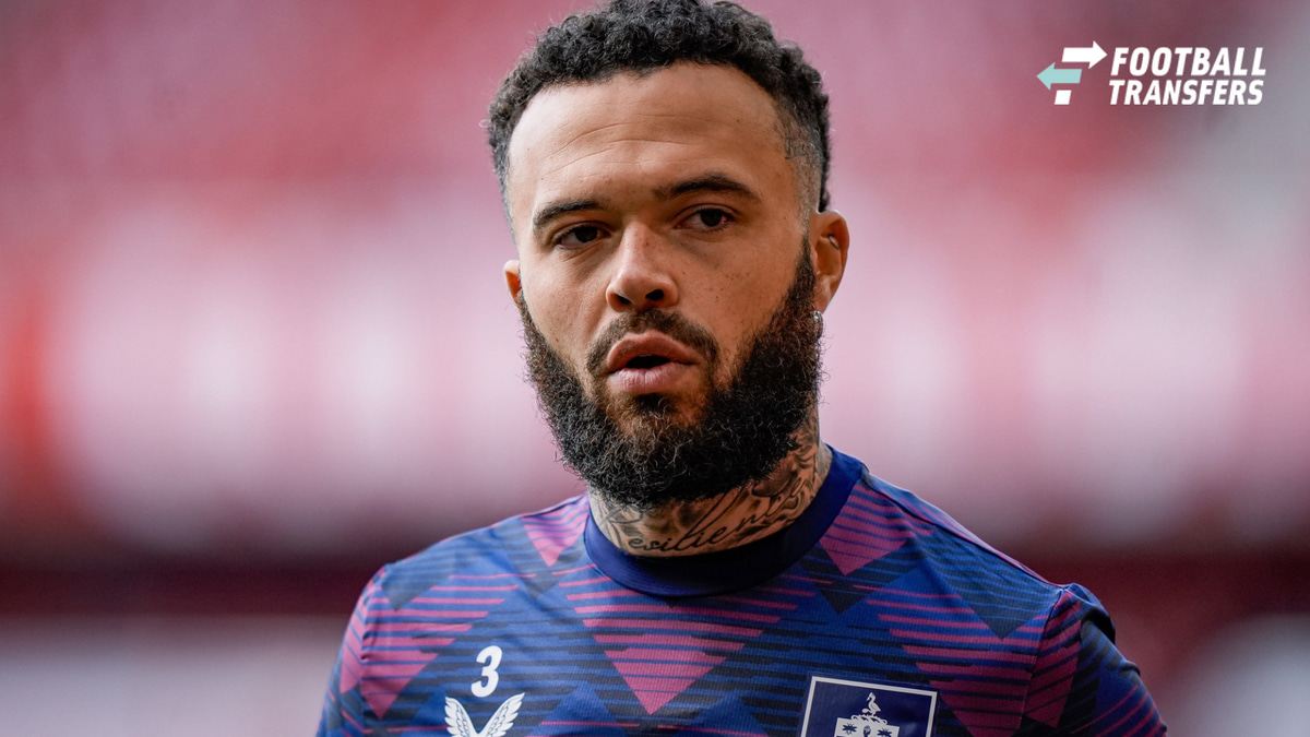 Nottingham Forest v Burnley - Premier League Quilindschy Hartman of Burnley participates in the pregame warmup session during the Premier League match between Nottingham Forest and Burnley at City Ground in Nottingham, United Kingdom, on April 19, 2...